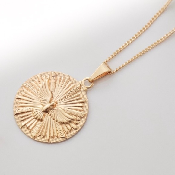 Dove Spirit Necklace | 18k Gold Filled - Picture 4 of 8